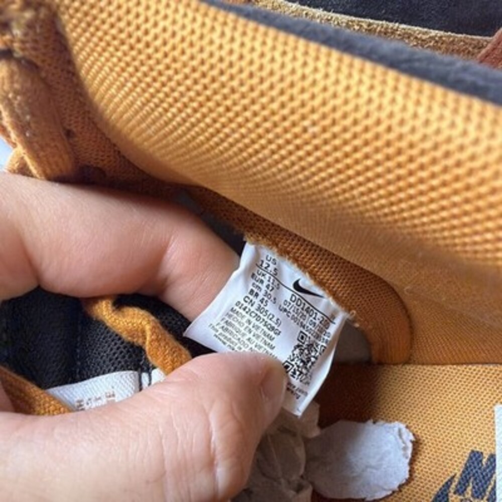 Nike Dunk Premium High Dark Curry - Size 12.5 - Picture 6 of 6